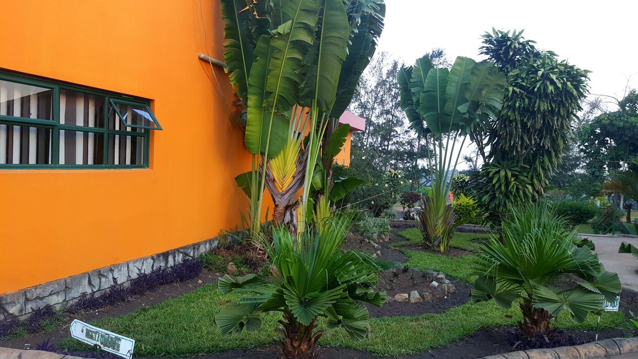 Milpark Hotel Cafumpe Exterior foto