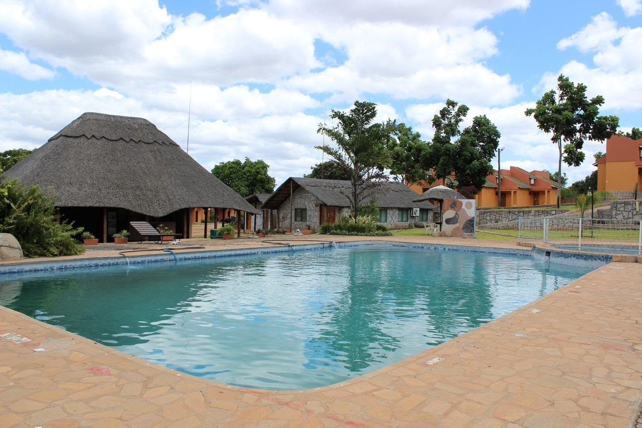 Milpark Hotel Cafumpe Exterior foto